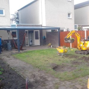 Tuin bestrating in Teteringen